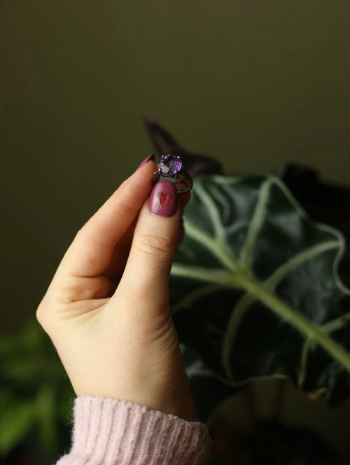 Amethyst Black Metal Ring - Size 6.5