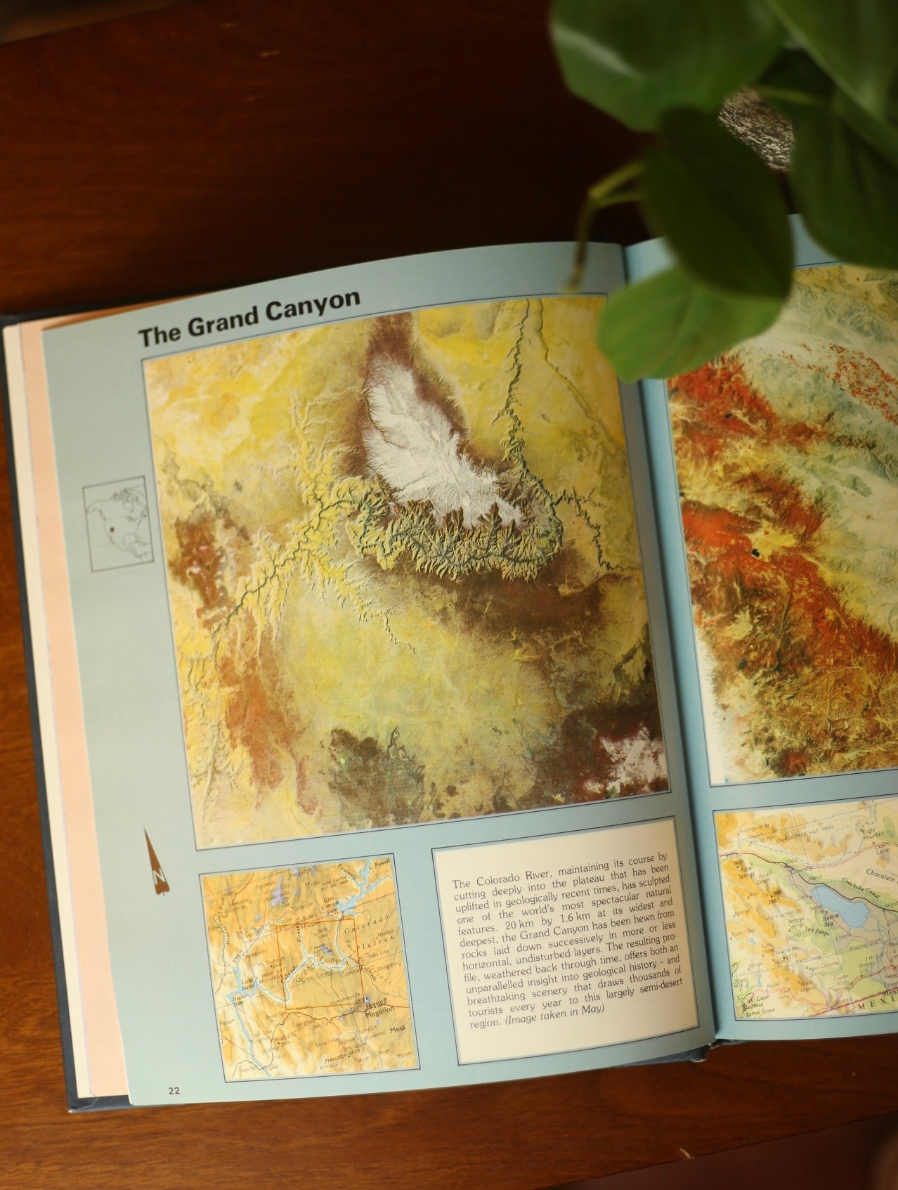 The Grolier Atlas of North America and The World 1986