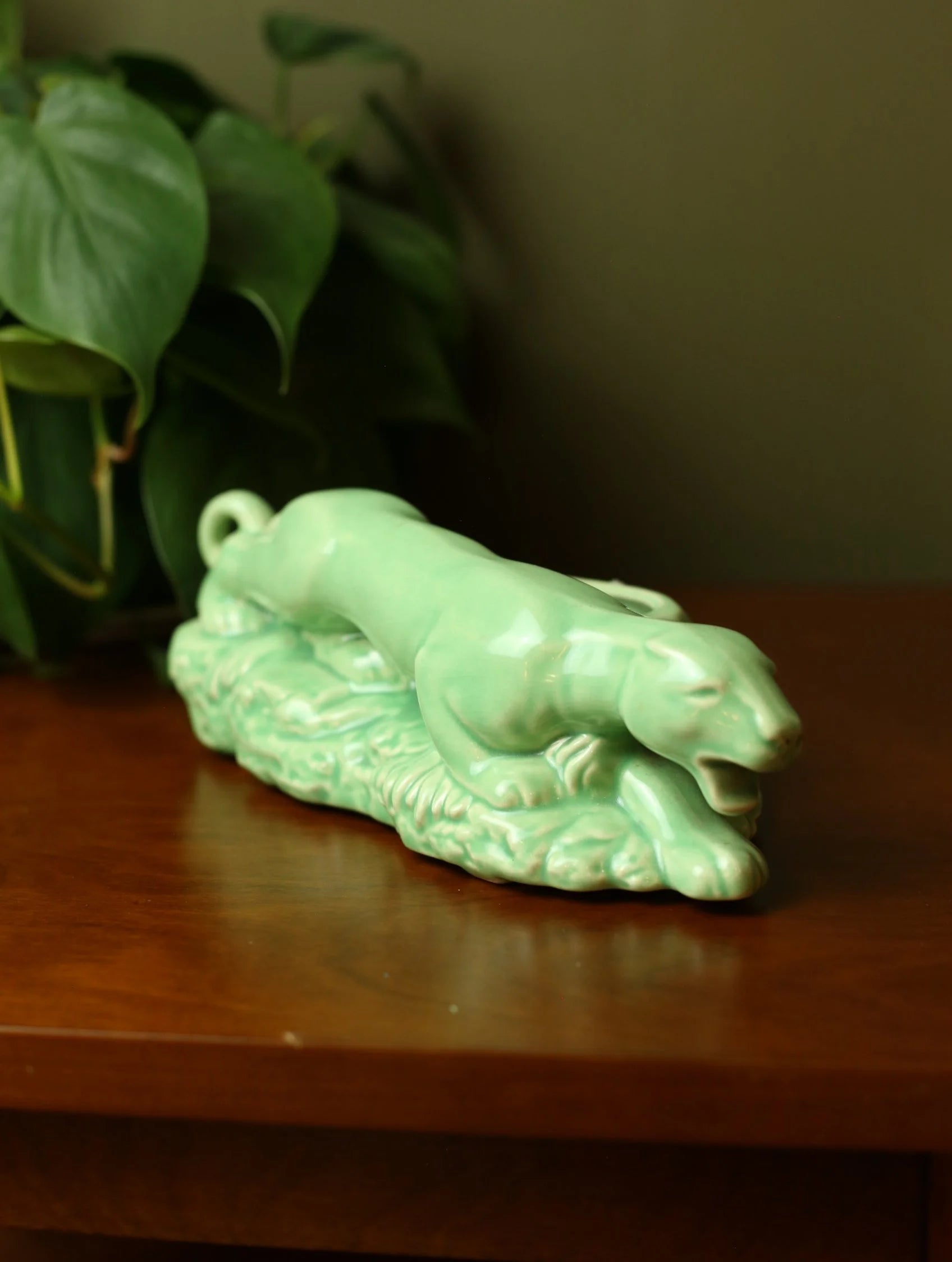 Jade Green Panther Plant/Vase