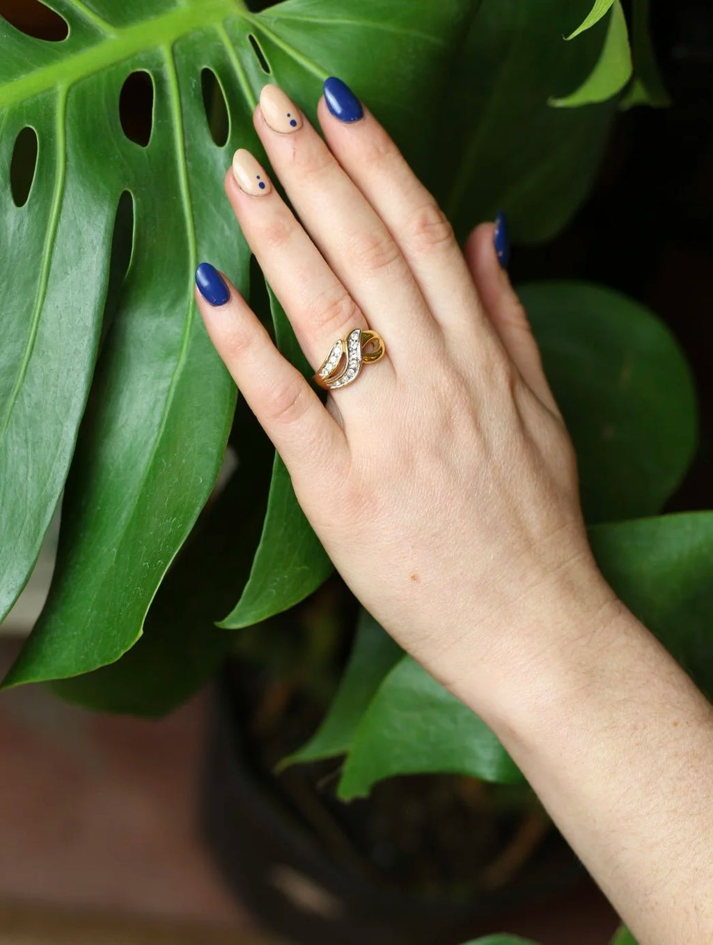 Free Form Rhinestone Gold Tone Ring - Size 7.5
