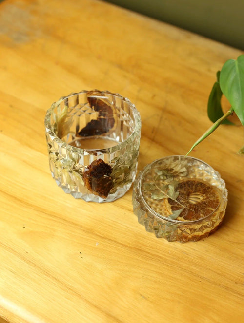 Antique Style Orange Slice Resin Jar