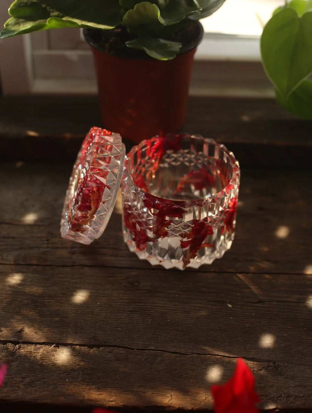 Antique Style Red Floral Resin Jar