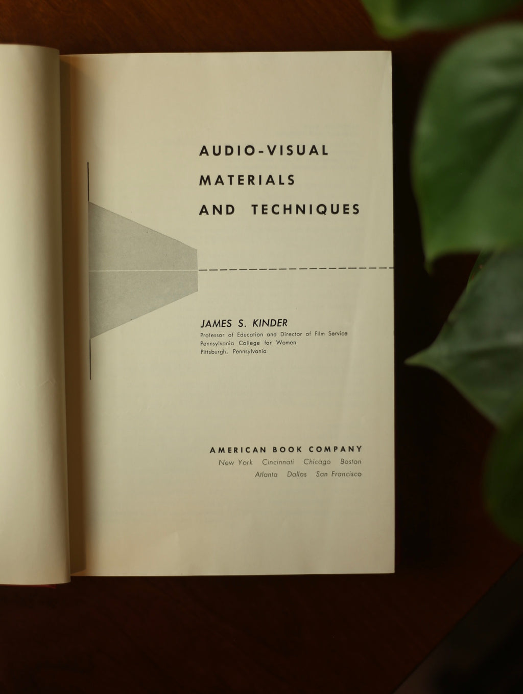 Audio-Visual Materials And Techniques by James Kinder