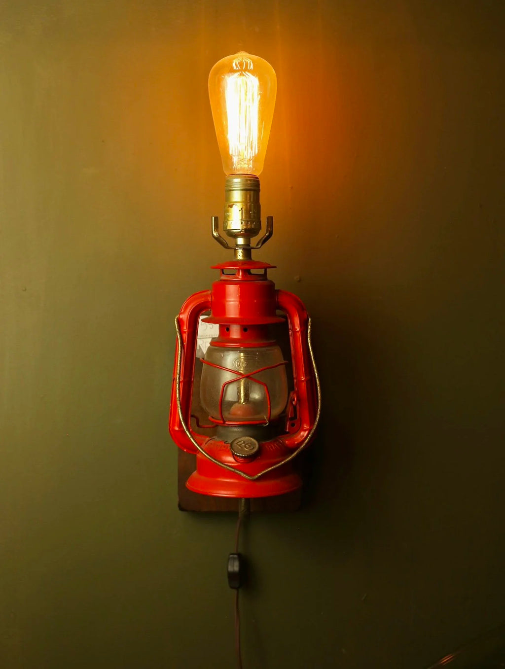 Red Lantern Sconce Lamp