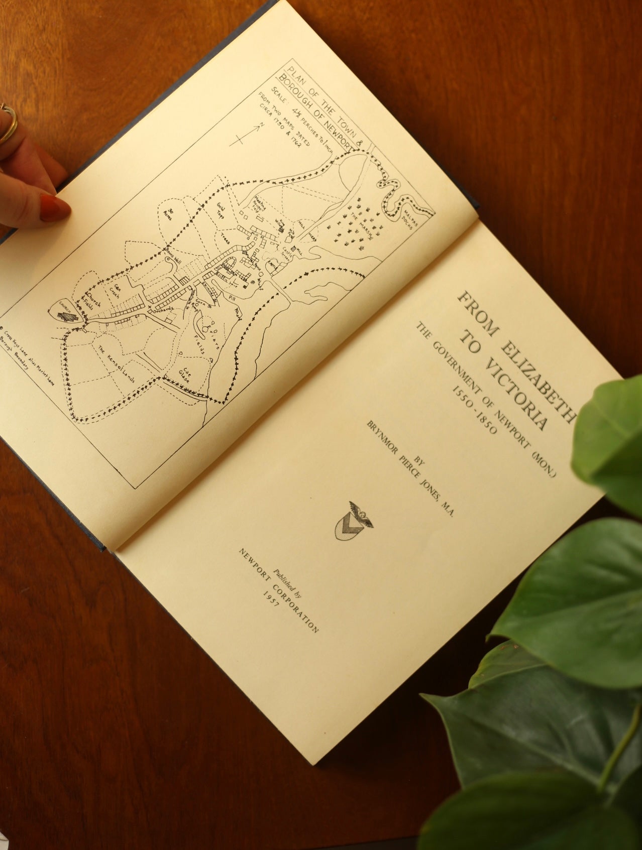 From Elizabeth I to Victoria by Brynmor Pierce Jones