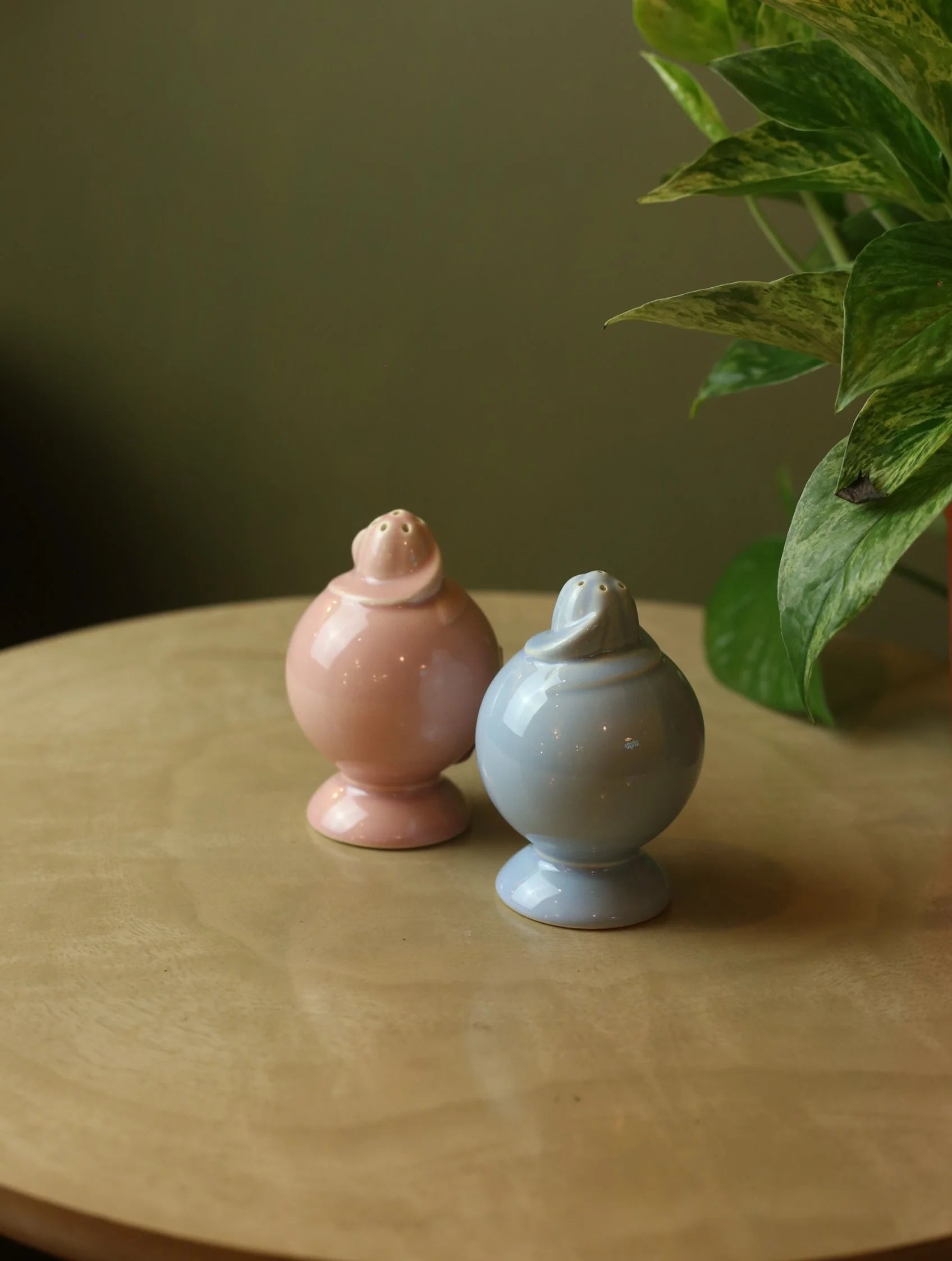 Art Deco Blue & Pink Salt & Pepper Shakers